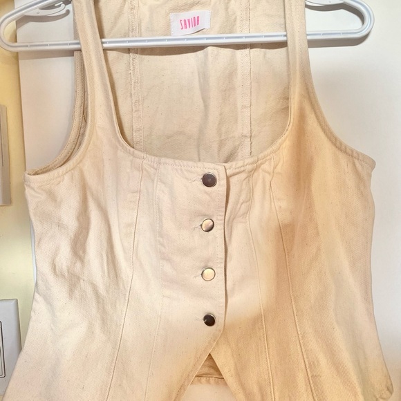VIDA Beige Buttoned Tank Top - Picture 2 of 3
